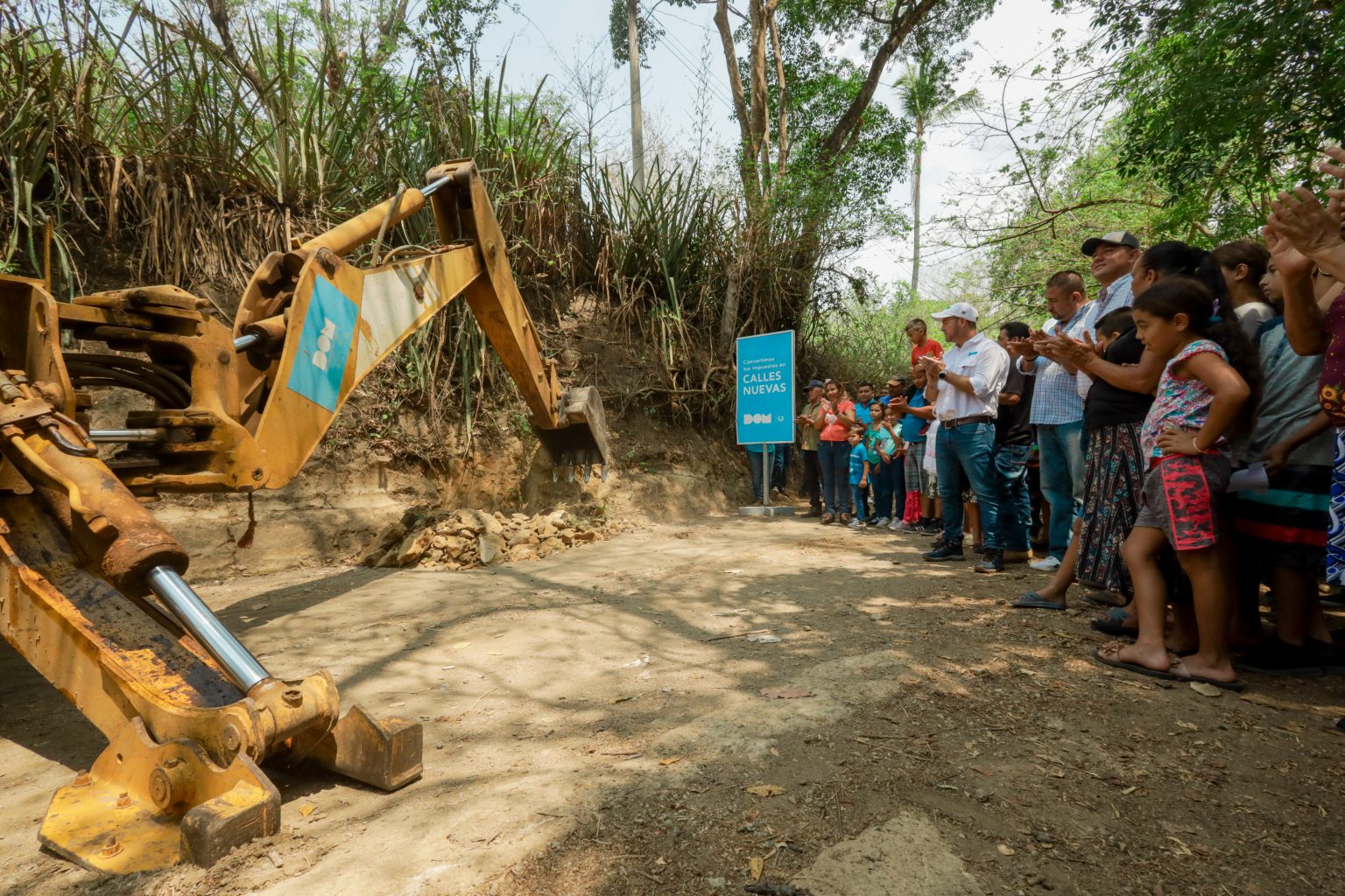 dom-realiza-restauracion-vial-en-san-lorenzo-ahuachapan